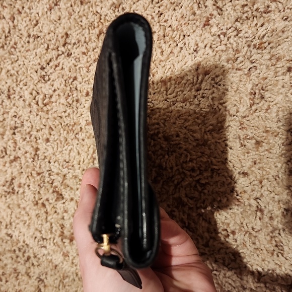 GUC Coach Wallet - Picture 8 of 8